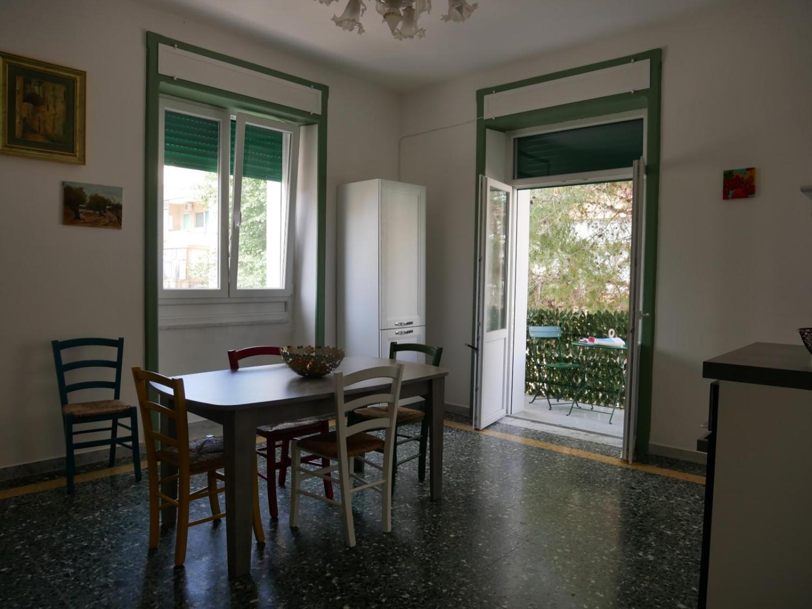 Casa Vacanza B&G Лече Екстериор снимка