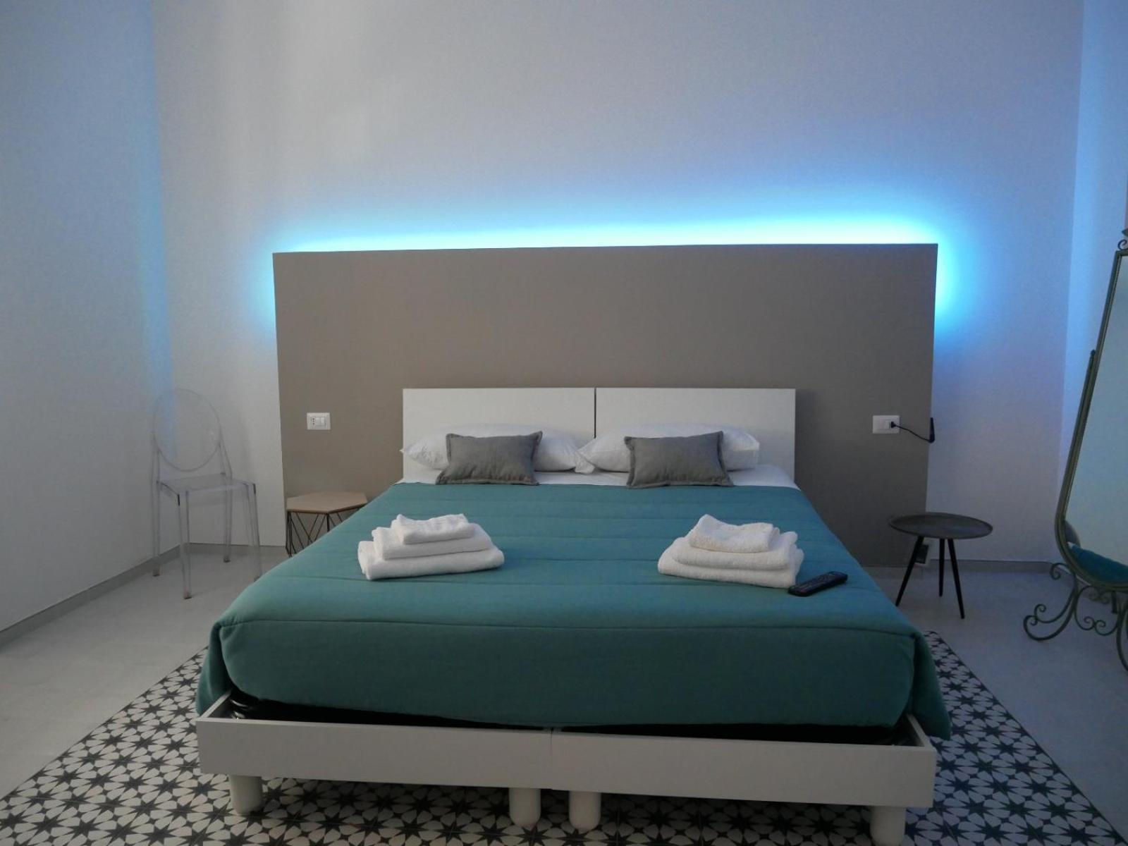 Casa Vacanza B&G Лече Екстериор снимка